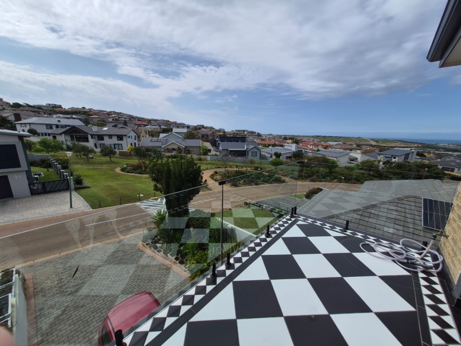 4 Bedroom Property for Sale in Monte Christo Western Cape